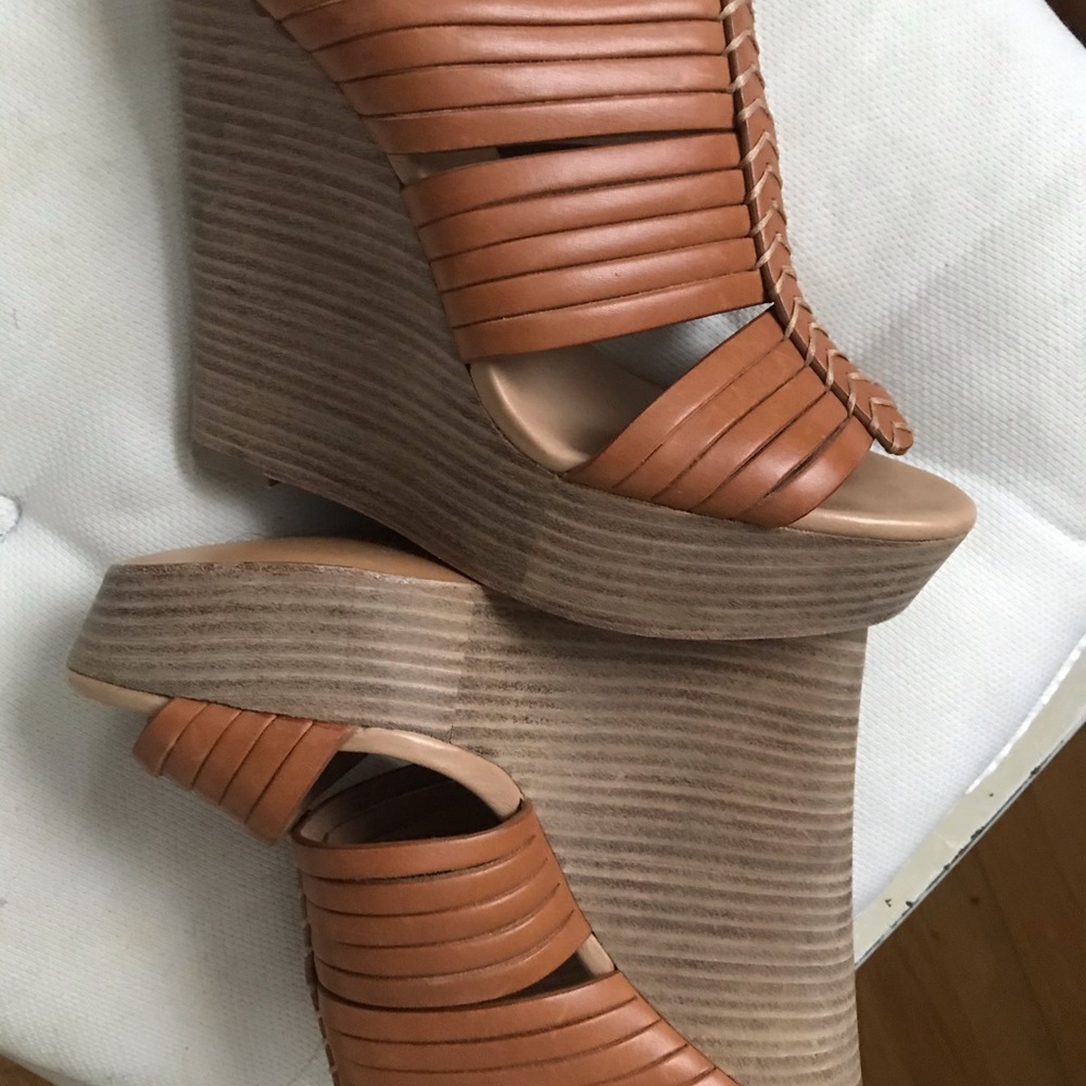 Coach Sandals ! - Picture 3 of 4